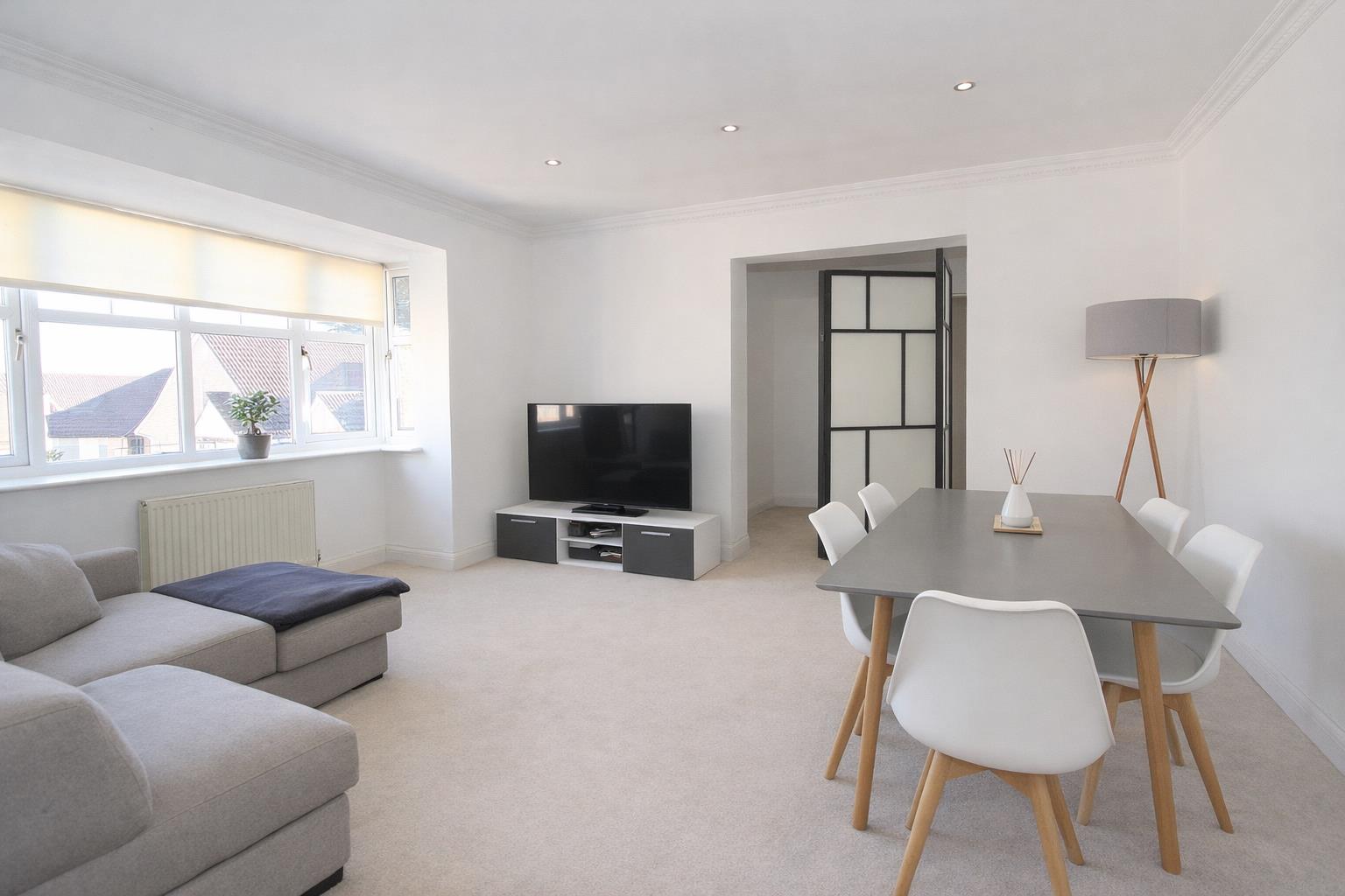 3 bed property in Sandpiper Road, Sutton